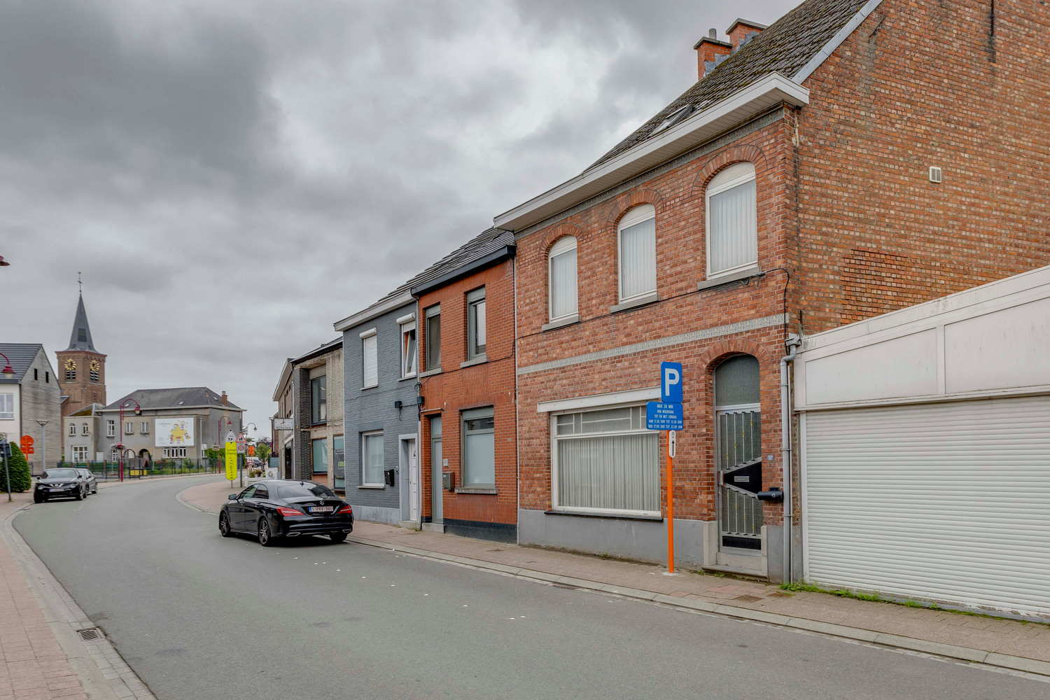 Buitenkans: rijwoning met tuin te Serskamp 