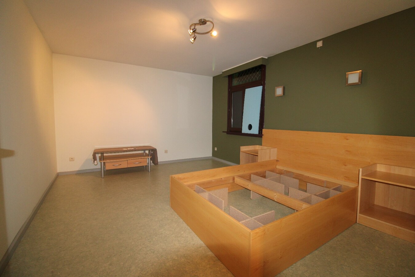 Kantoor/opslagruimte van circa 150 m² 