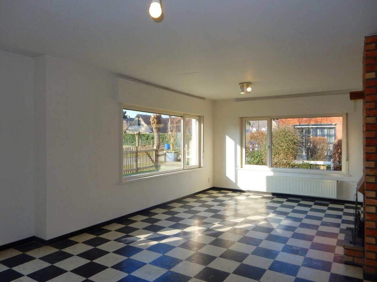 Charmante half-open woning op rustige ligging 