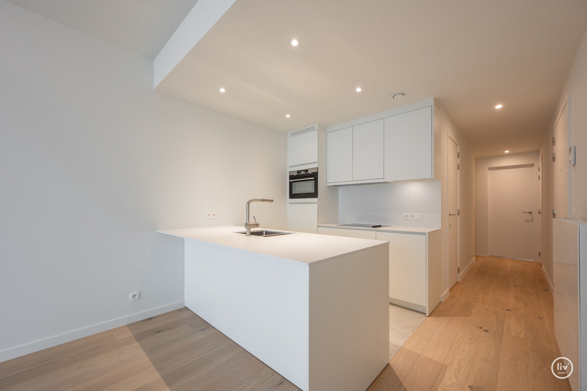 OPENDEURDAG - Zaterdag 15.09 - tussen 16u-18U: Nieuwbouw-duplex op de gelijkvloerse &amp; eerste verdieping  gelegen te Lentelaan in  Duinbergen met zongerichte terrassen. 