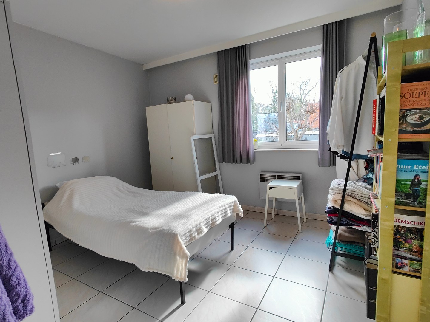 kwalitatief appartement met autostaanplaats in centrum Tielt 