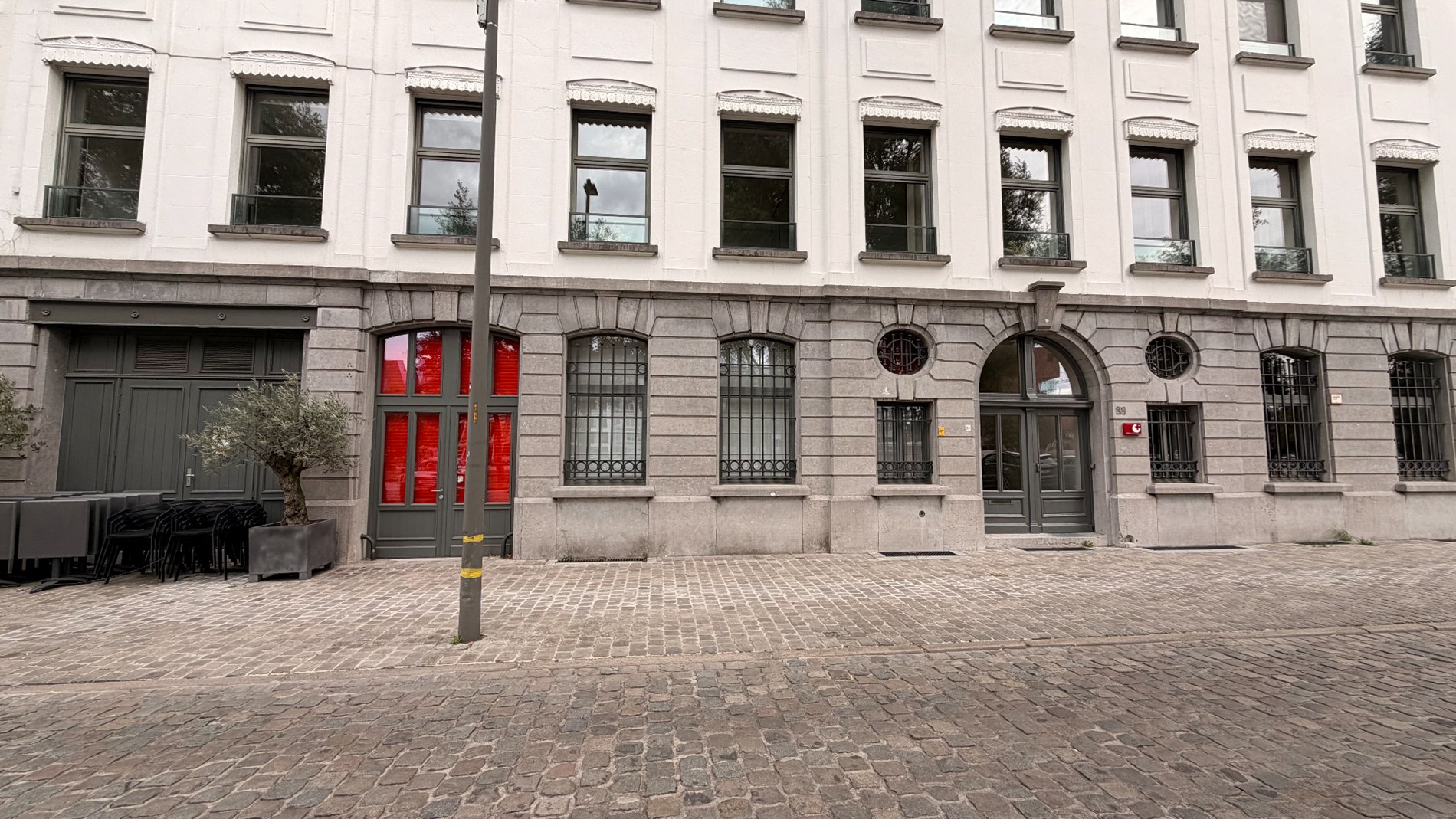 Showroom (B2B) of kantoorruimte te huur aan 't Eilandje in Antwerpen