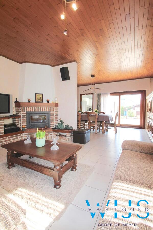 Gezellige goed onderhouden bungalow op een mooi perceel 