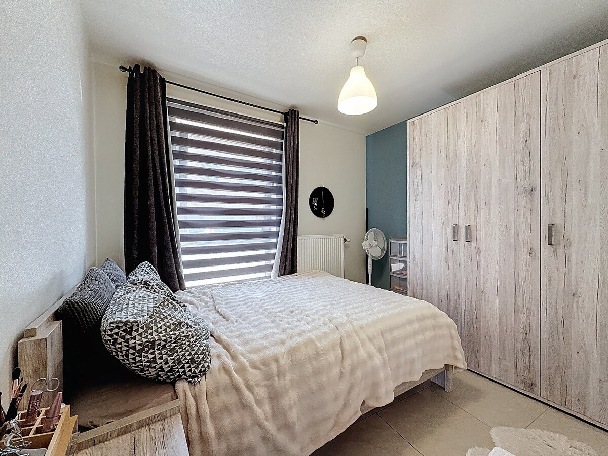 Recent (2009) gelijkvloers appartement te Ninove 
