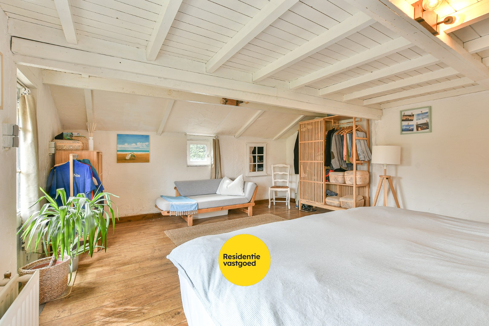 Charmante hoeve op 709m² in bosrijke omgeving aan de kust te koop! 