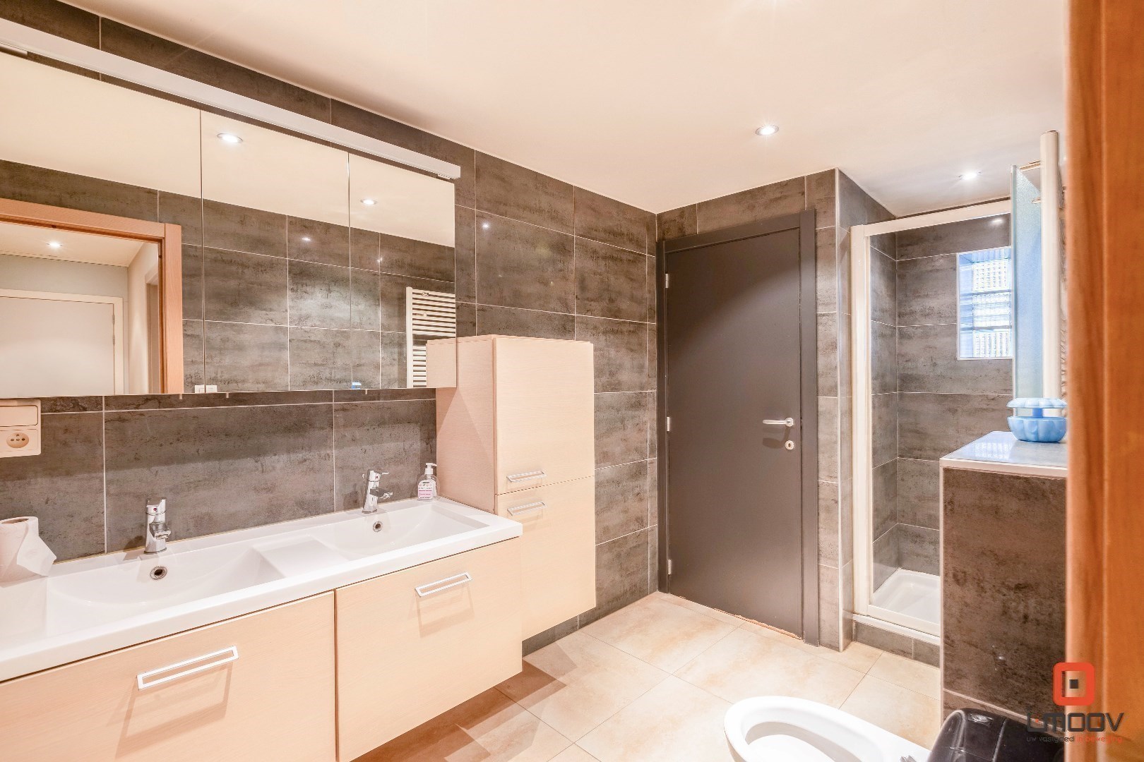 Instapklare woon-werkcombinatie met terras op gunstige locatie 