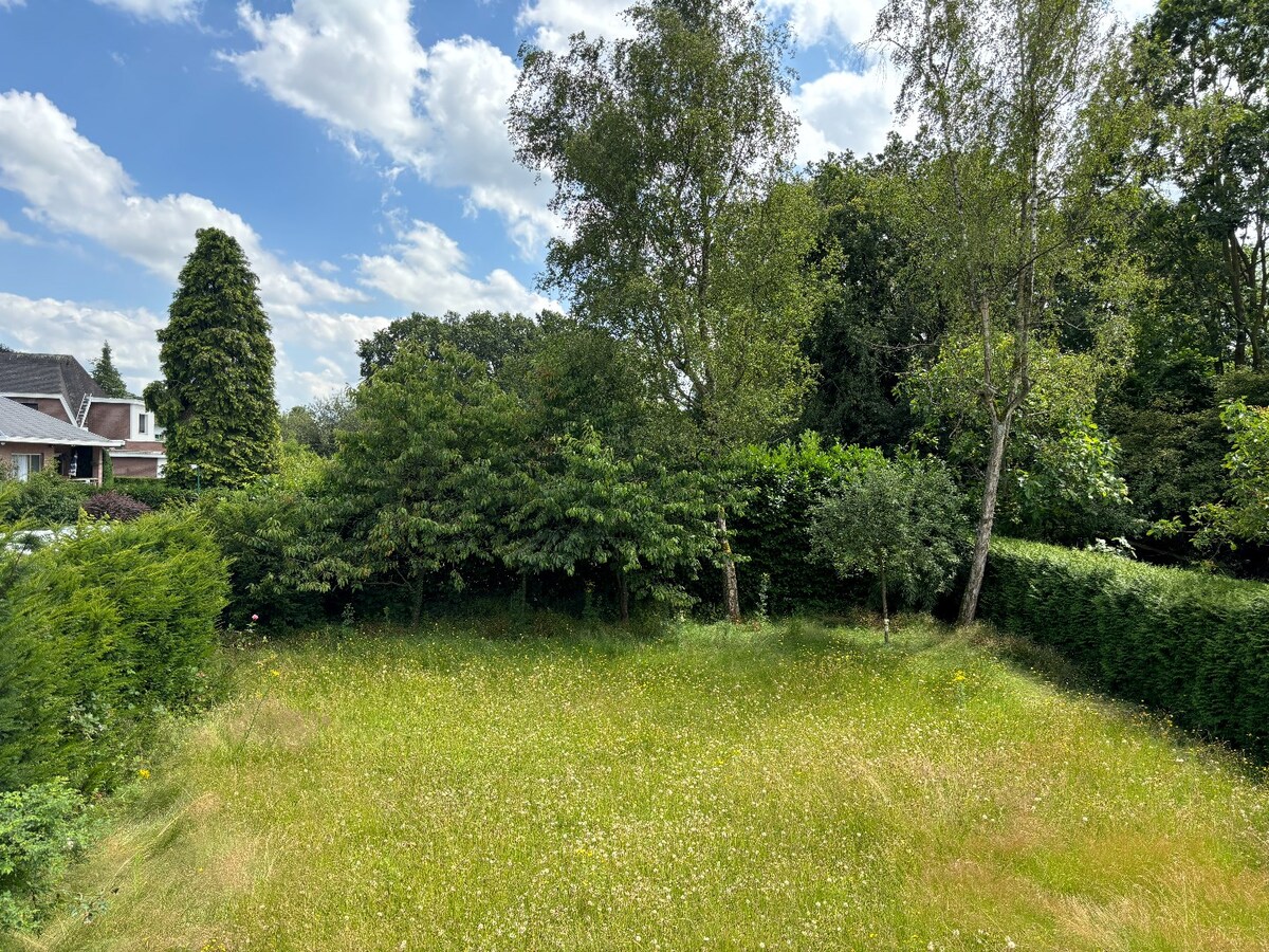 Te renoveren woning op een Zuid perceel 767 m² 