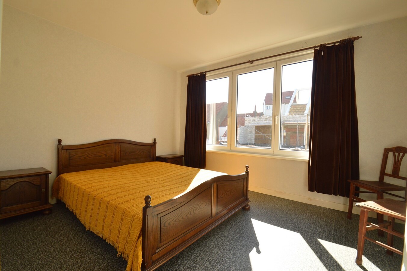 Te renoveren gezinswoning in het centrum - Heist 