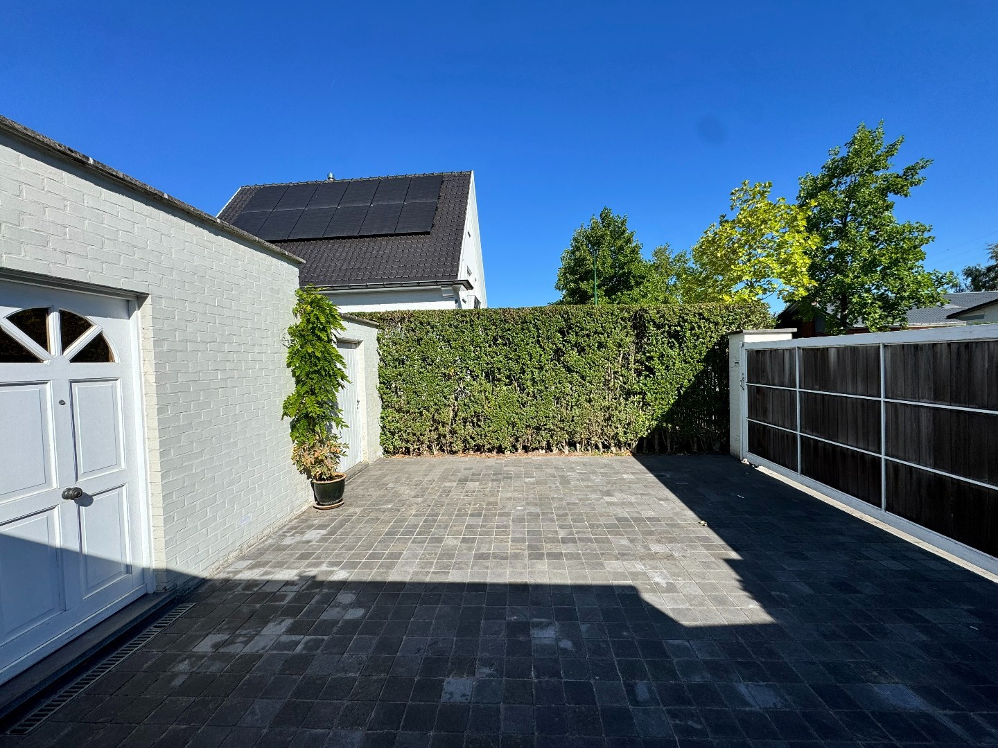 Mooie woning met nieuwe praktijkruimte of studio 