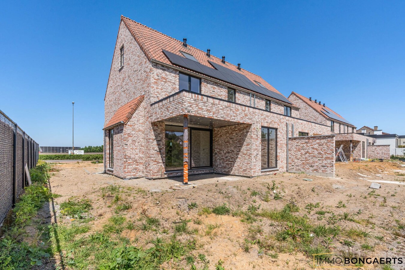 Nieuwbouwwoning met vier slaapkamers in Opglabbeek (NOG 1 BESCHIKBAAR) 