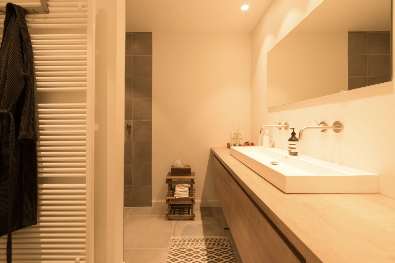 Hoogwaardig gerenoveerde villa op toplocatie 