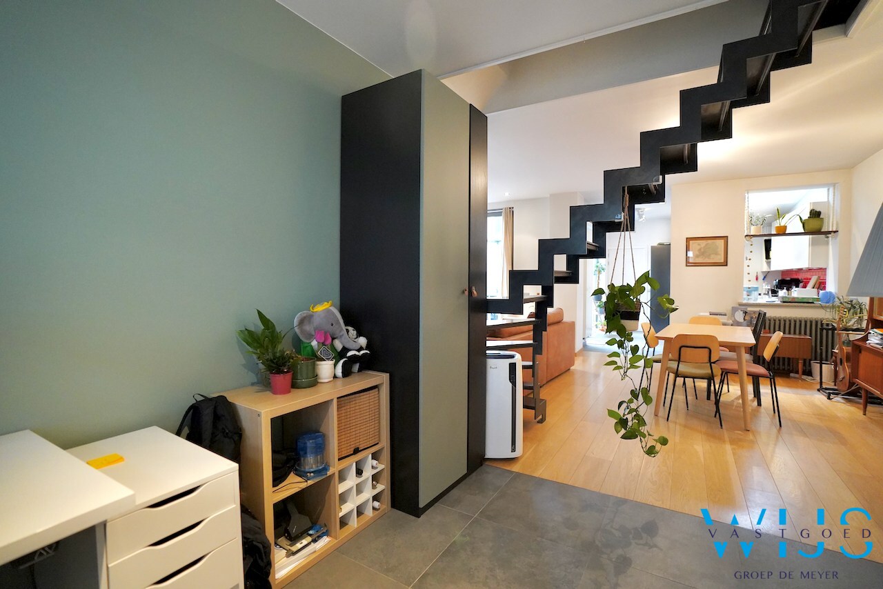 Prachtig woonhuis vlakbij het station Gent-Sint Pieters! 