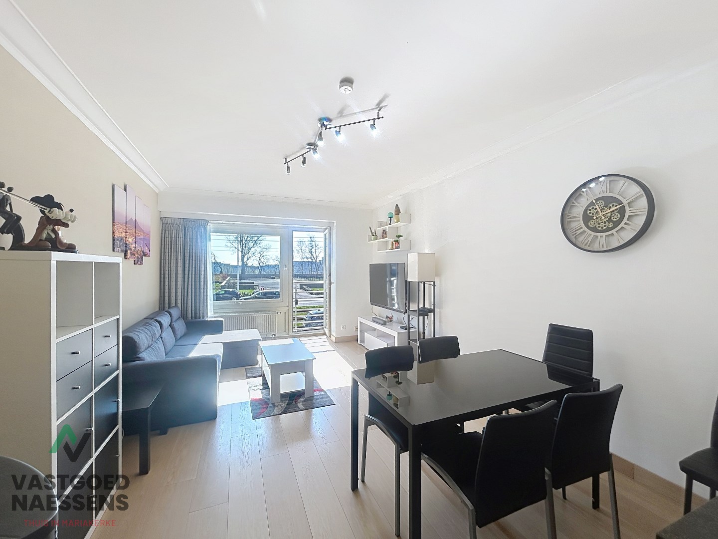 Prêt à emménager, appartement d'1 chambre à proximité de la digue. 