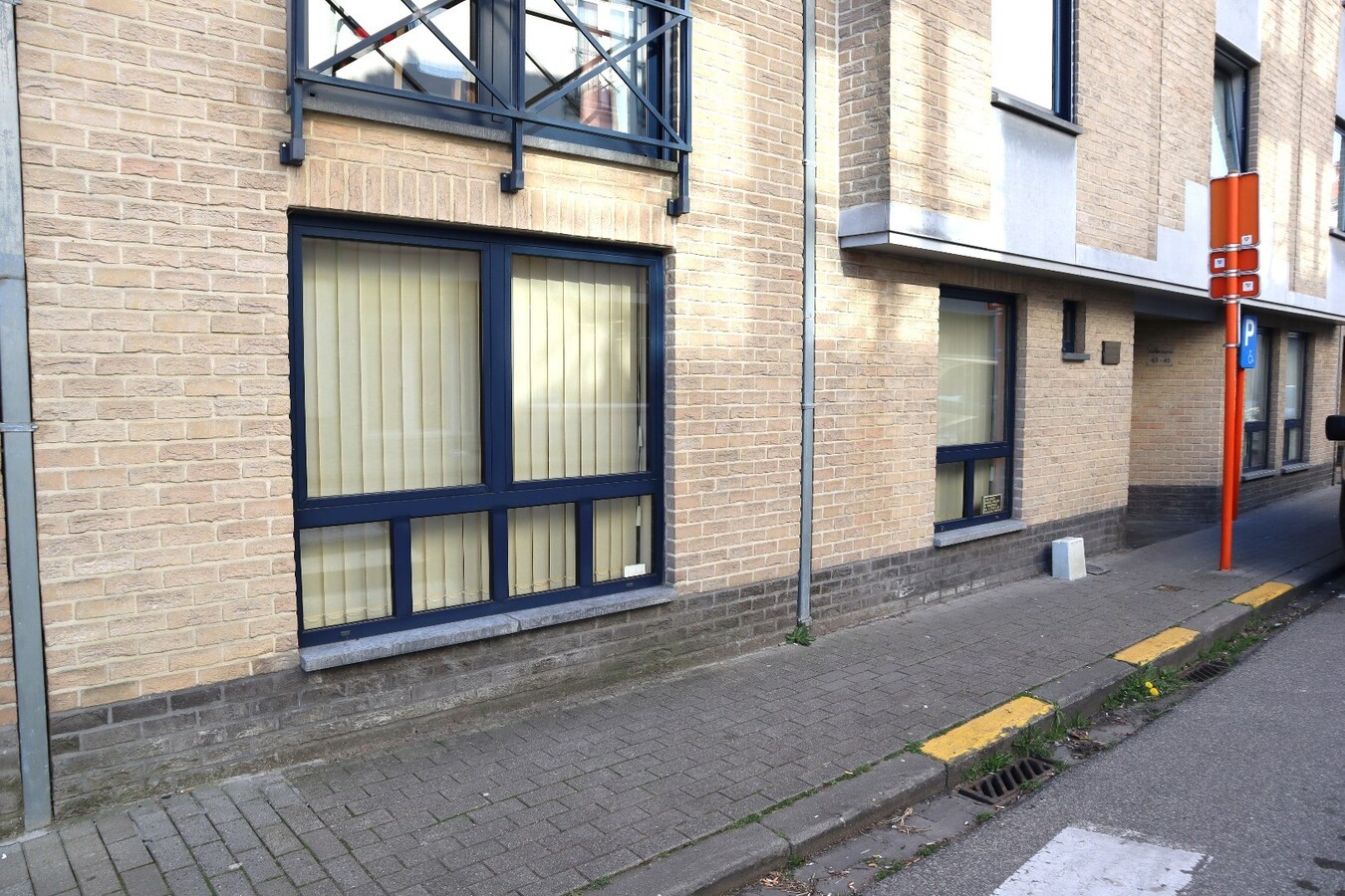 Praktijkruimte te huur voor artsen en of paramedici te Tienen 