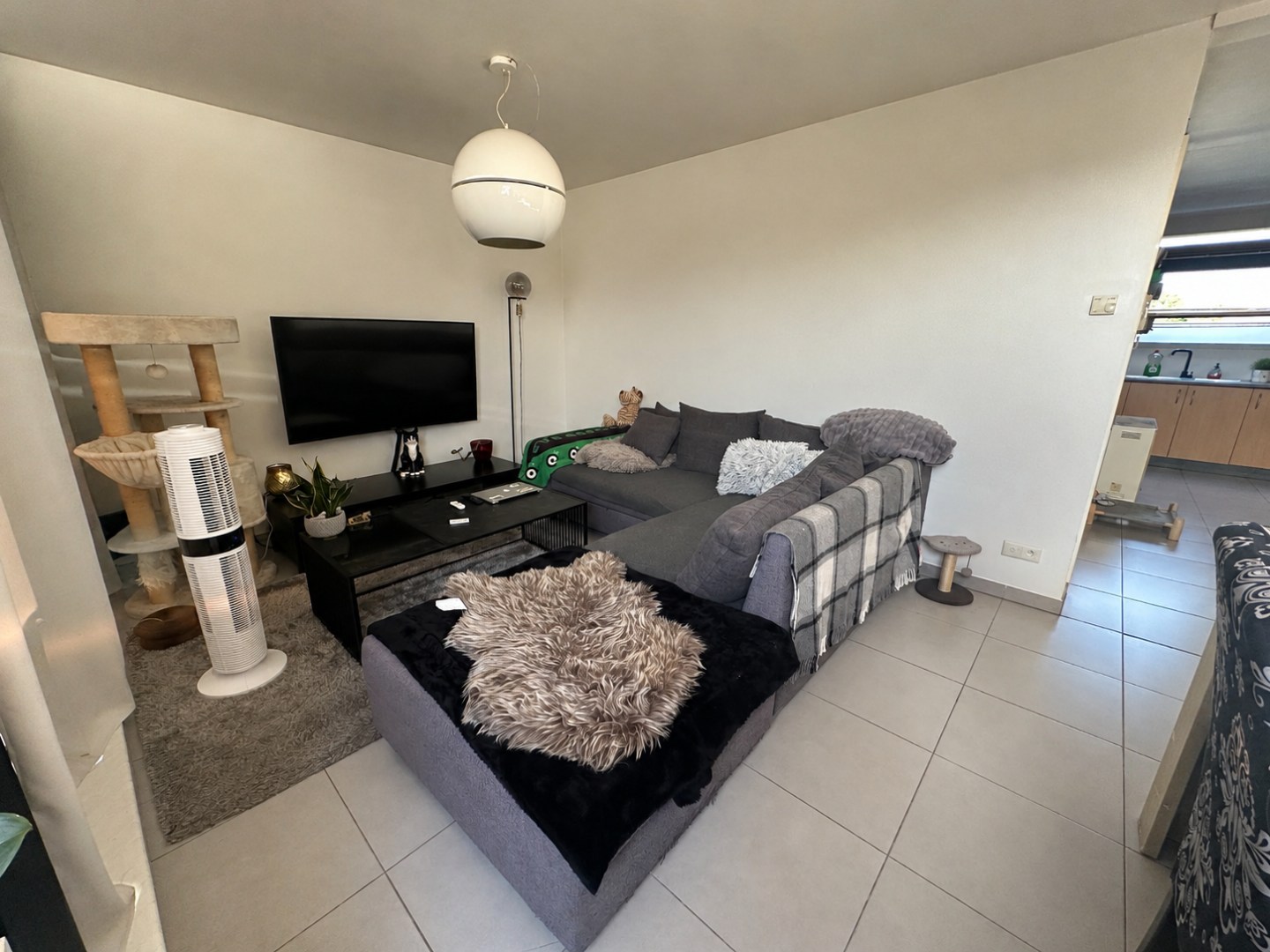 Instapklaar appartement met 1 slp en zonnig terras, centrum Torhout 