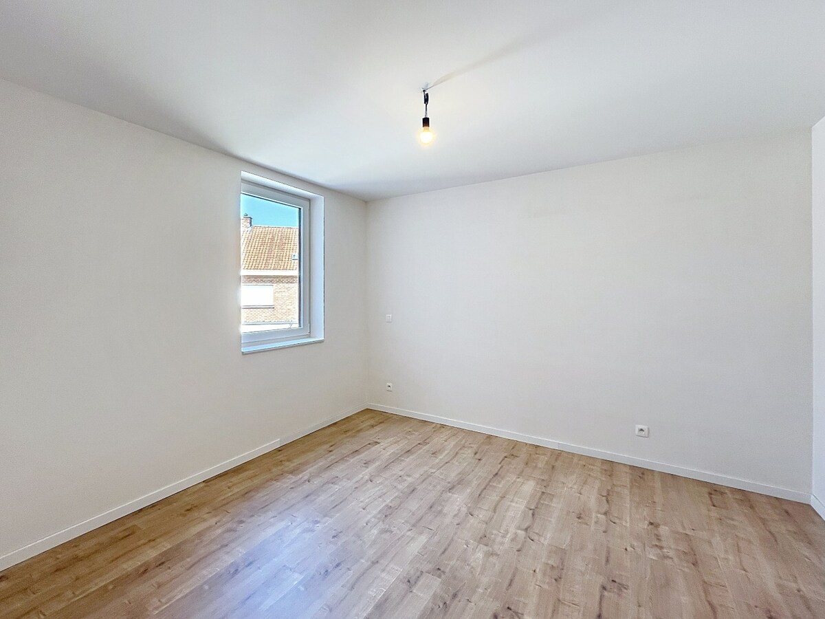 Nieuwbouwwonining met 4 slaapkamers in hartje Aalter op toplocatie. 