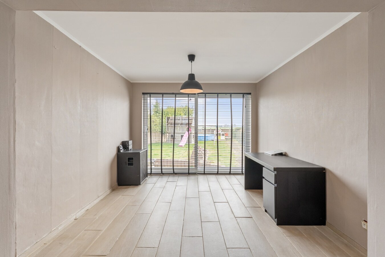 Een vrijstaande gezinswoning met 3 slaapkamers op perceel van 5a33ca 