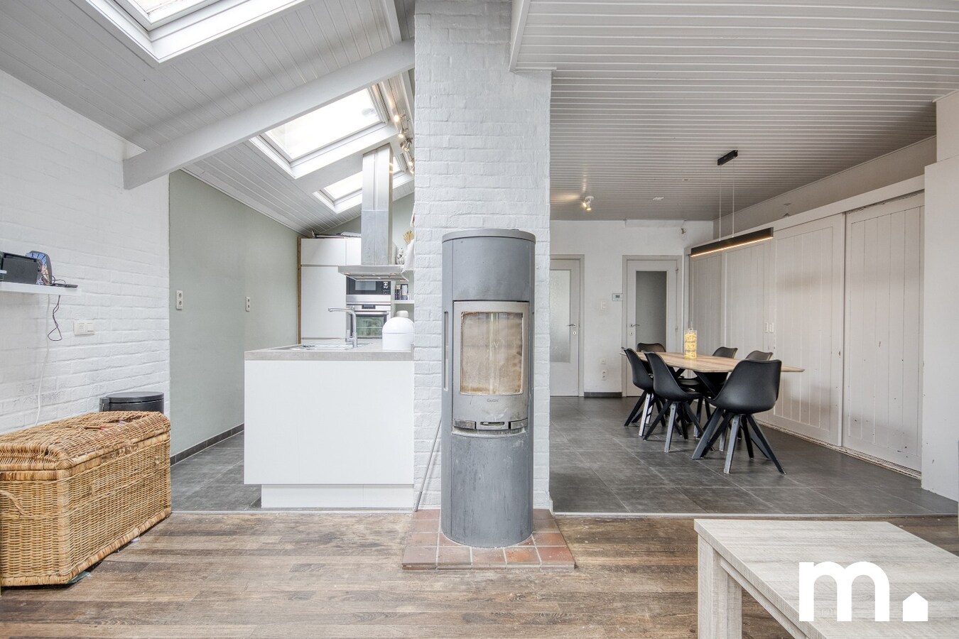 Instapklare woning te Dadizele met schitterend landelijk uitzicht en 5 slaapkamers! 