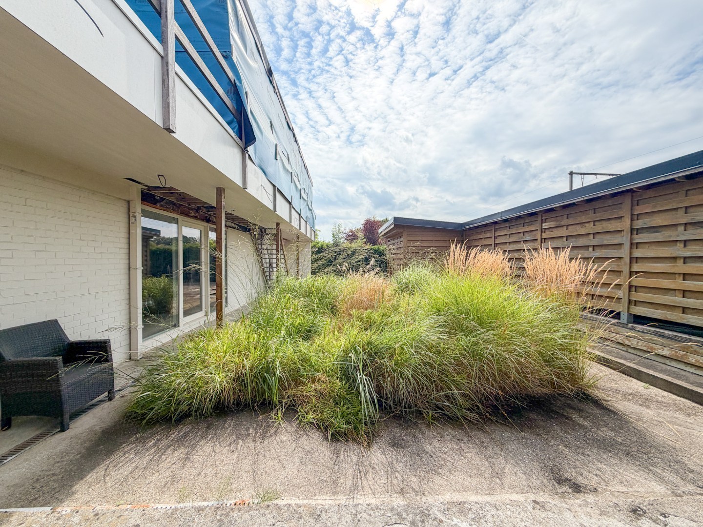 Kangoeroewoning of combinatie wonen en werken, ruim perceel, gunstig gelegen met tal van opportuniteiten! Torhout 