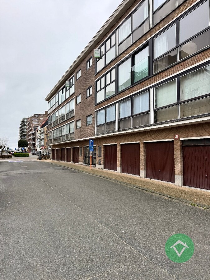 Bemeubelde studio met zicht op het Normandpark te Middelkerke 