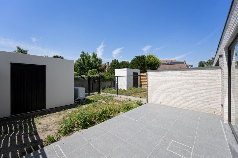 Nieuwbouwwoning met 3 slaapkamers en E-peil 10 te Veurne 