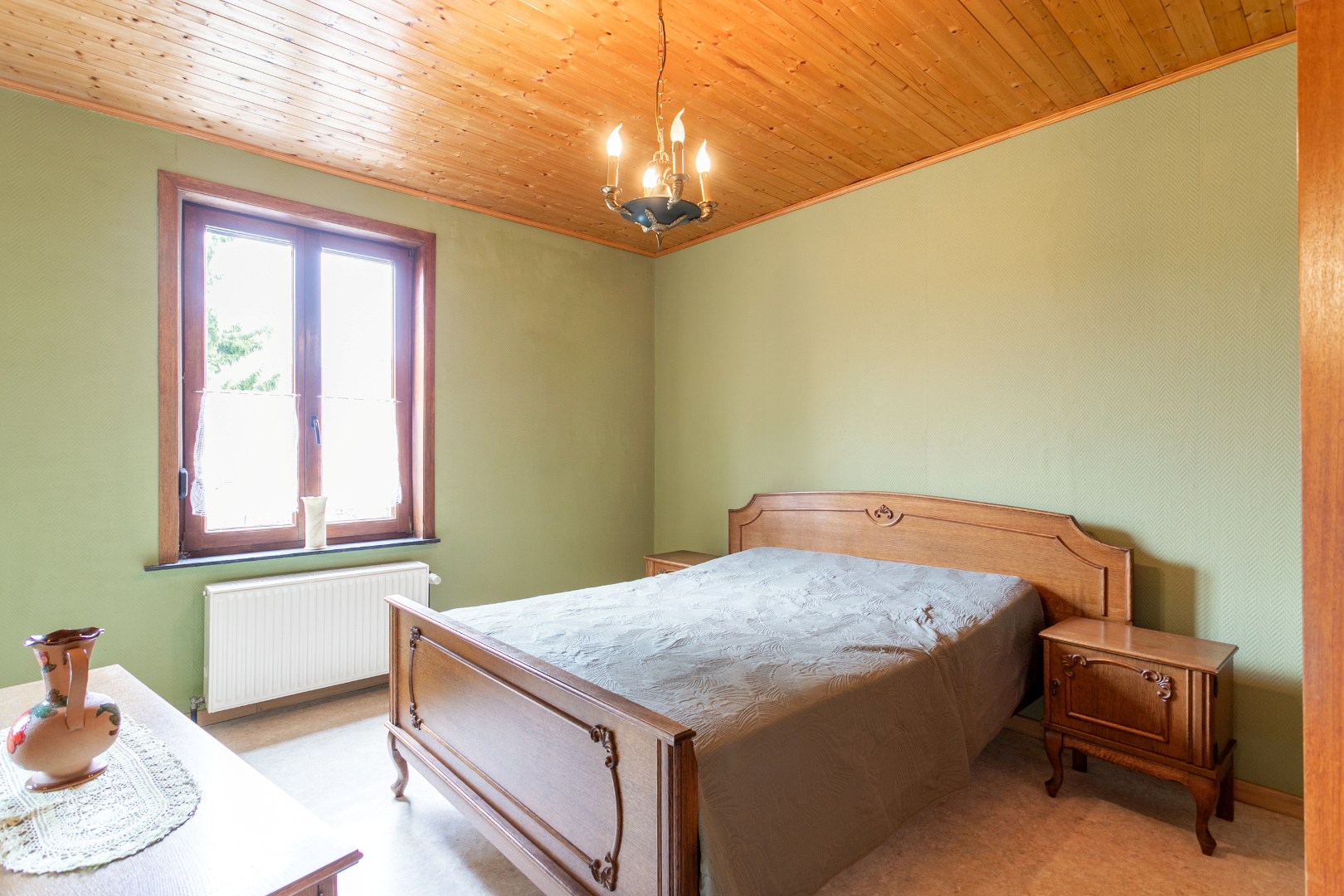 Verzorgde woning met 3 slaapkamers en leuke tuin te Halle 