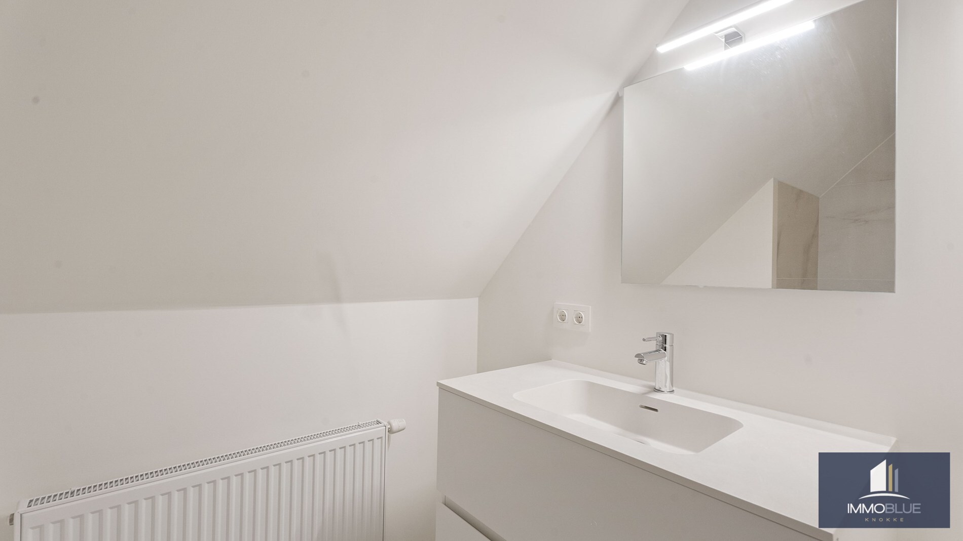 Exclusieve villa gelegen in een rustige, residentiële wijk . 