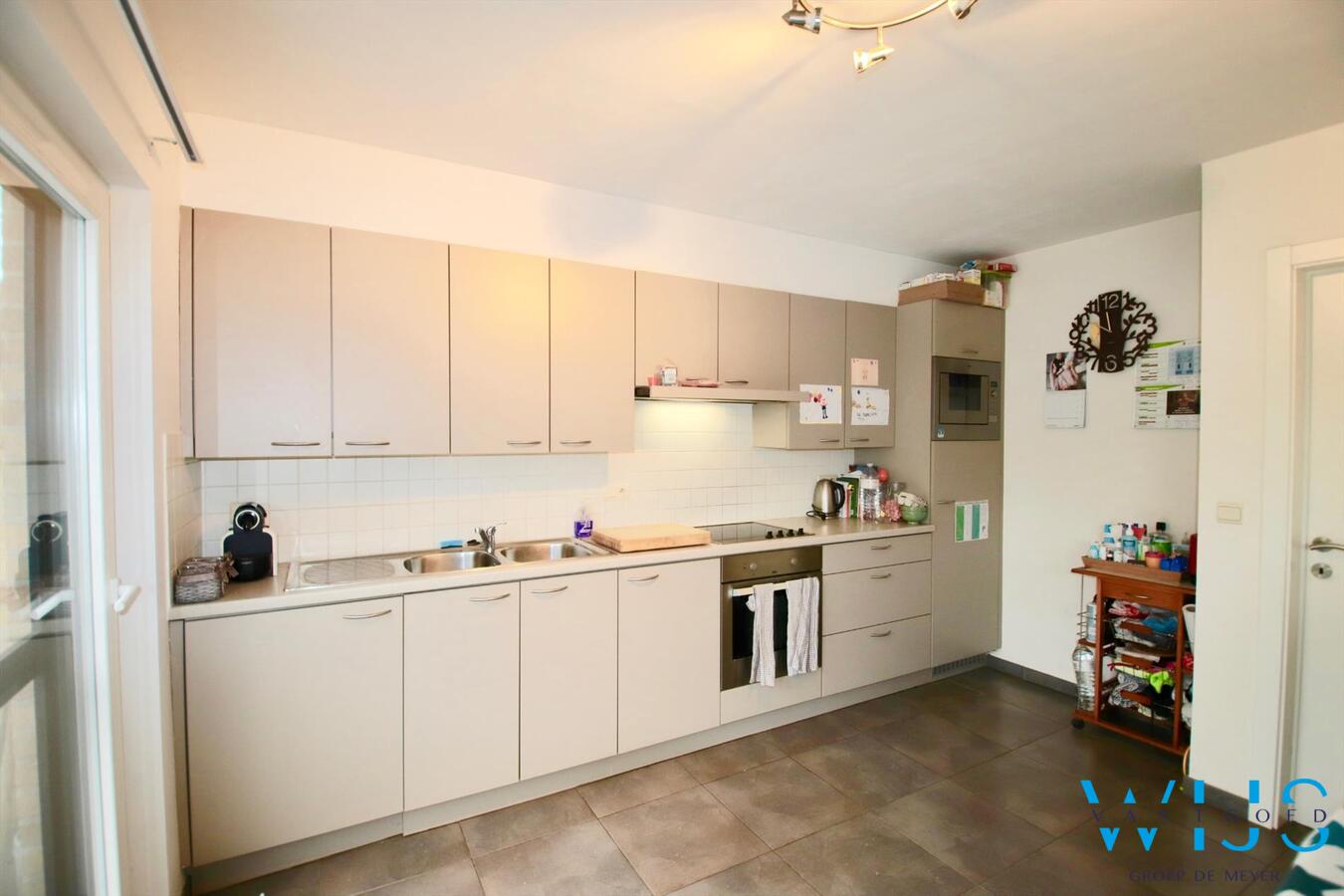 Instapklaar en zeer gezellig woonhuis in een rustige wijk te EEKLO ! 