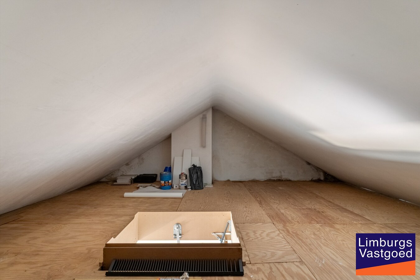 Handelshuis op commerciële topligging aan de Grote Markt 