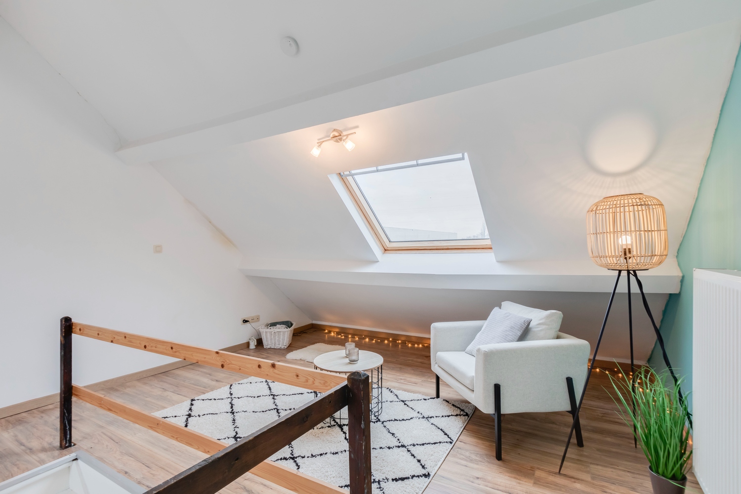 instapklare rijwoning met uitstekende ligging en tuin 