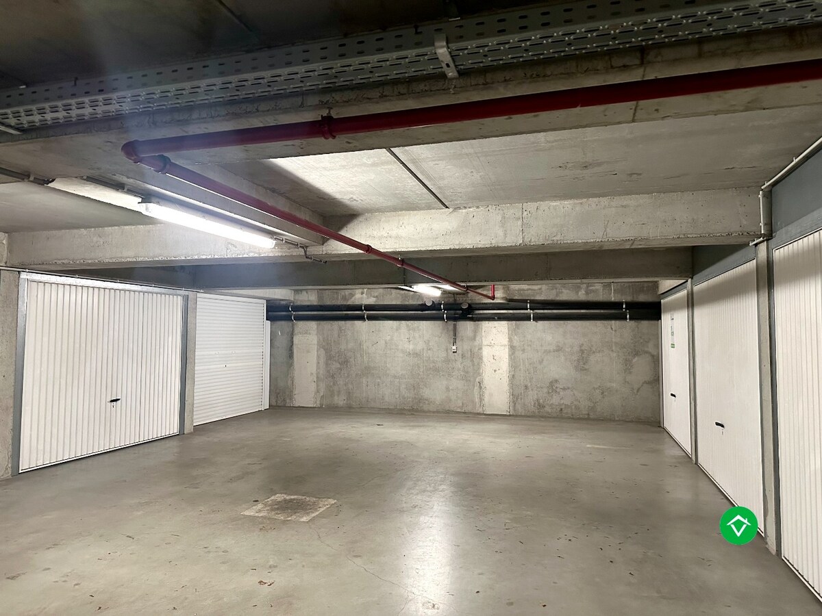 Ondergrondse garage (18,75m²) in centrum Gistel te koop 