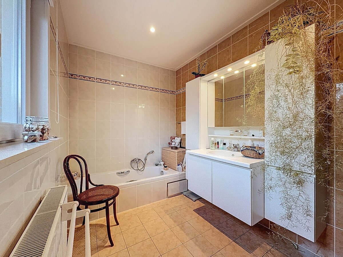 Prachtige laagbouwwoning op 10 are nabij centrum Zottegem 