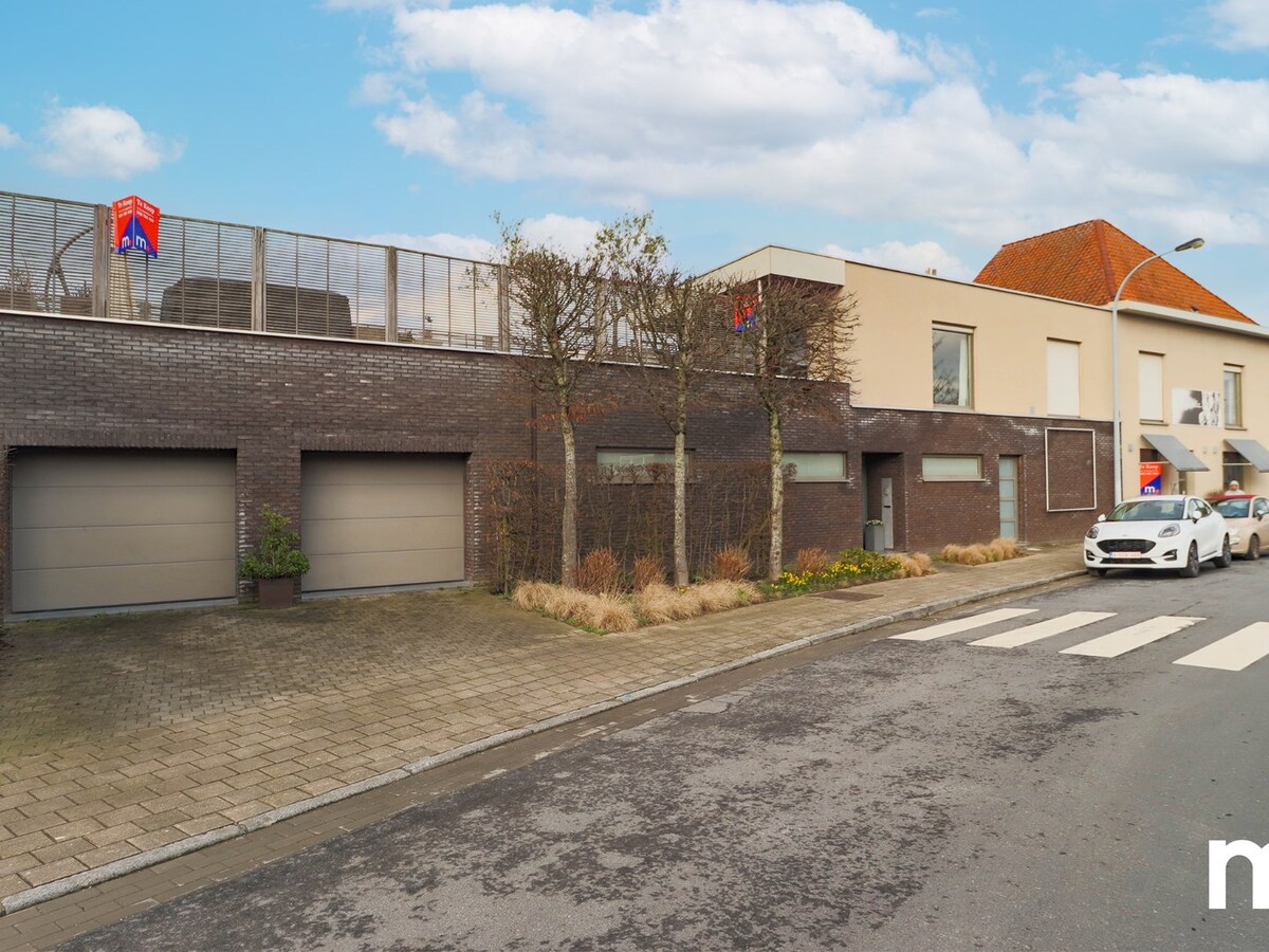 Handelspand met woonst te Heule ! 