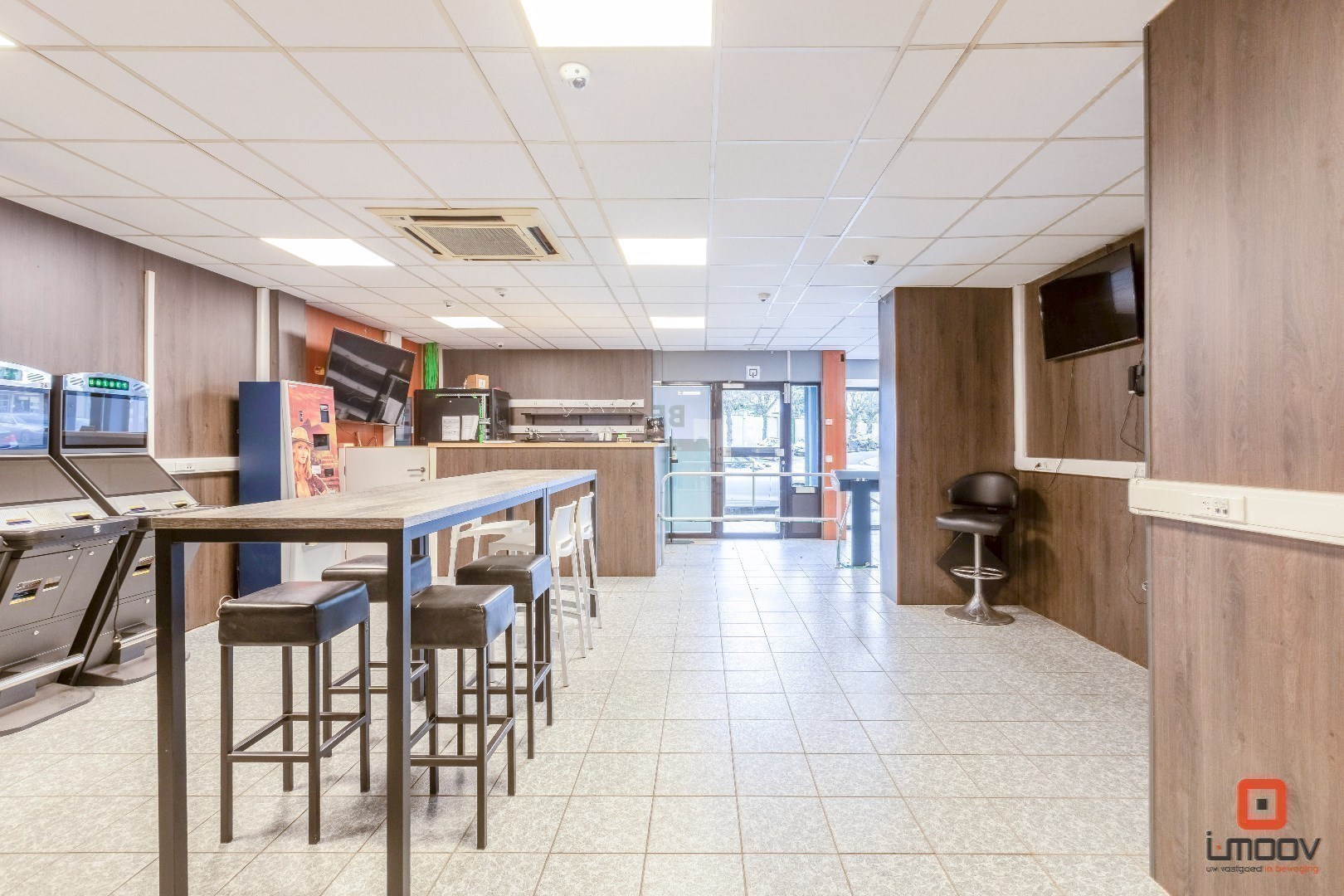 Instapklare woon-werkcombinatie met terras op gunstige locatie 
