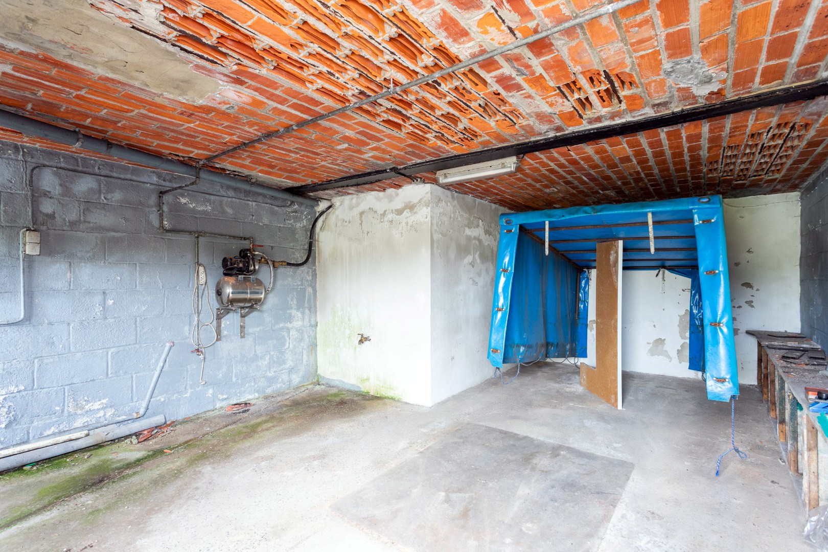 Unieke eigendom met twee woningen op een ruim perceel van 3.130 m² te Galmaarden 