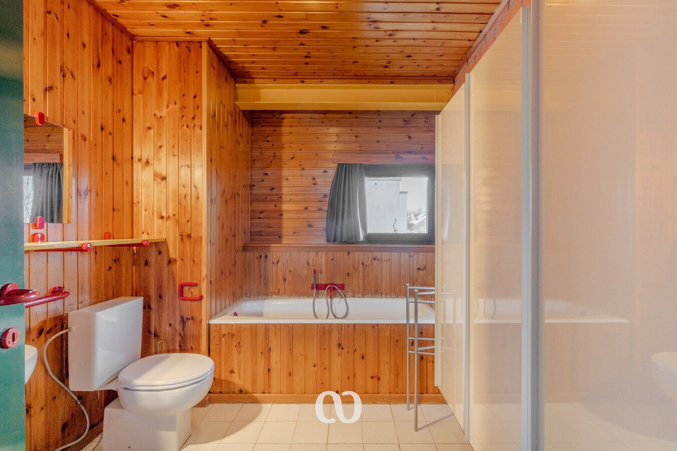 Bijzondere architectenwoning in groene en rustige omgeving 