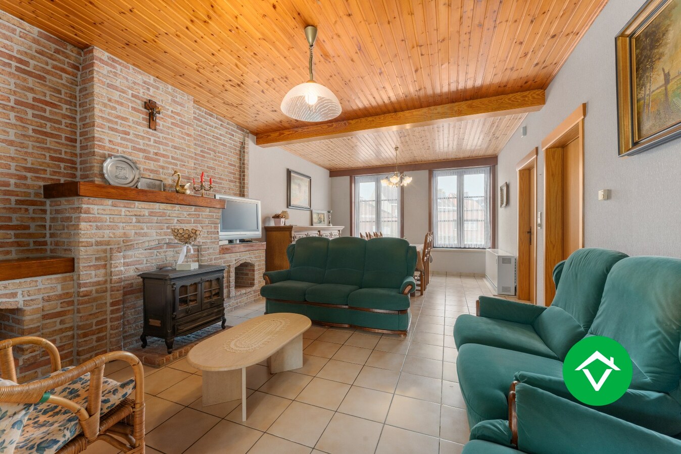 Ruime woning met 5 slaapkamers, diepe tuin en garage te Staden 