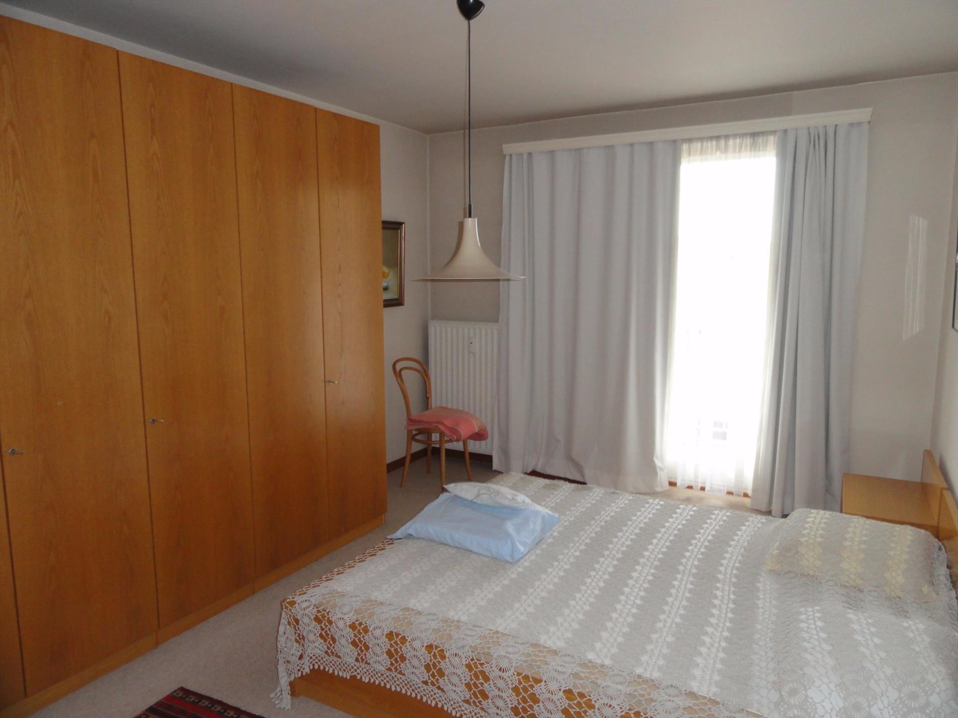 Groot lichtrijk appartement met zicht op Augustijnenrei 