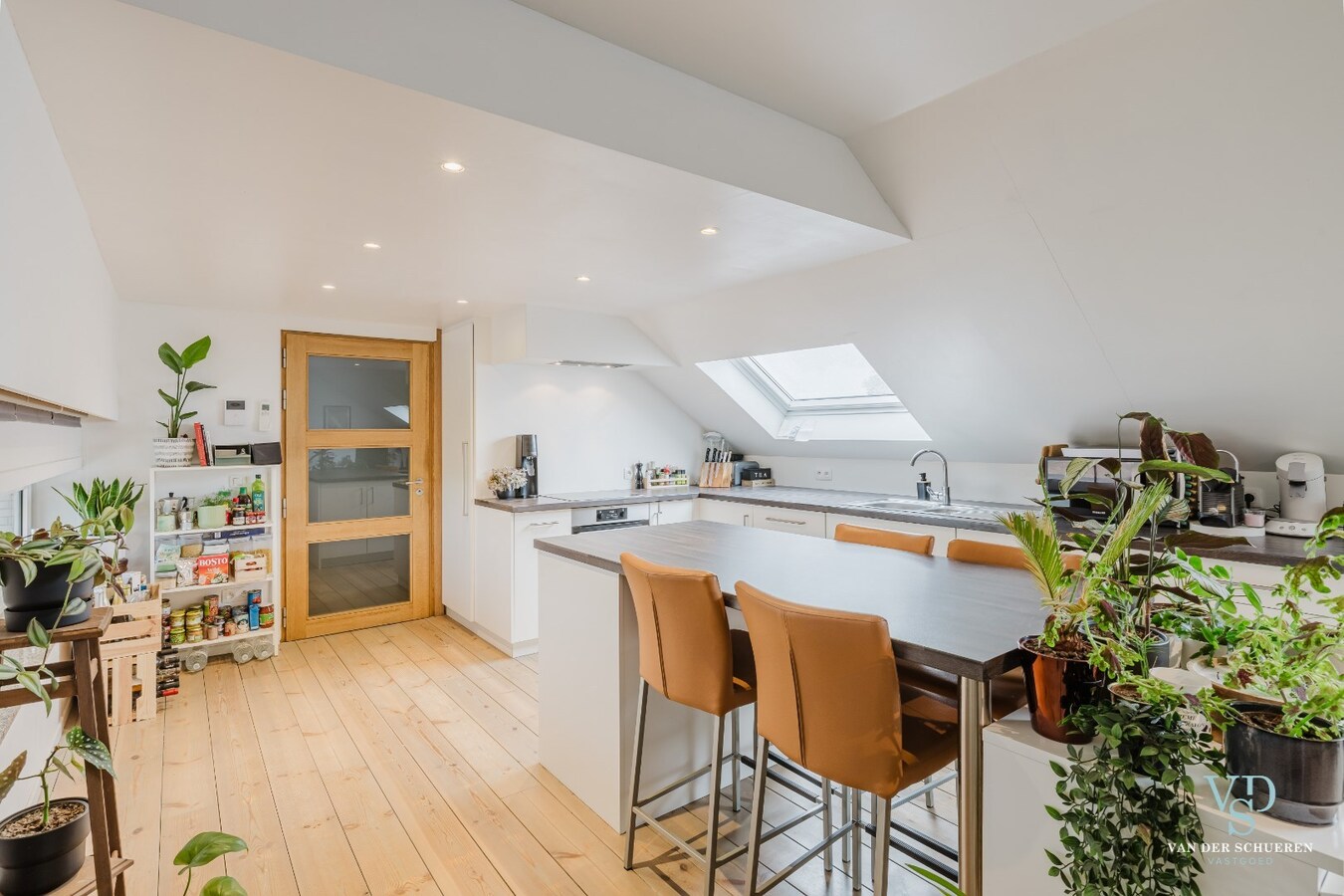 Praktisch 1-slpk-appartement te Dikkelvenne 