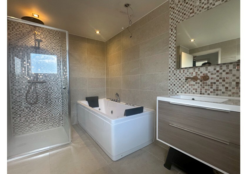 Ruime duplex met 3 slaapkamers. 