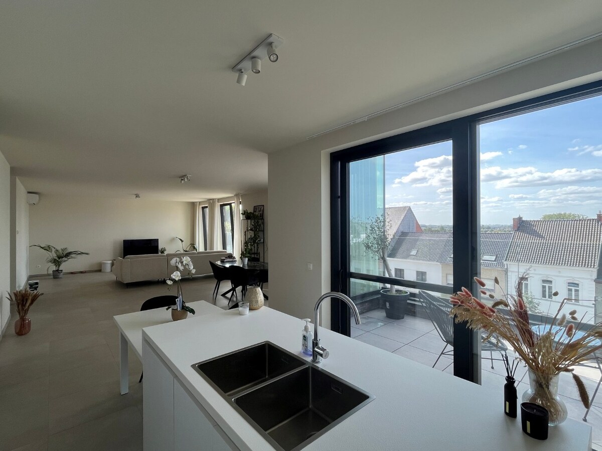 Penthouse op de Gaverse Markt. 