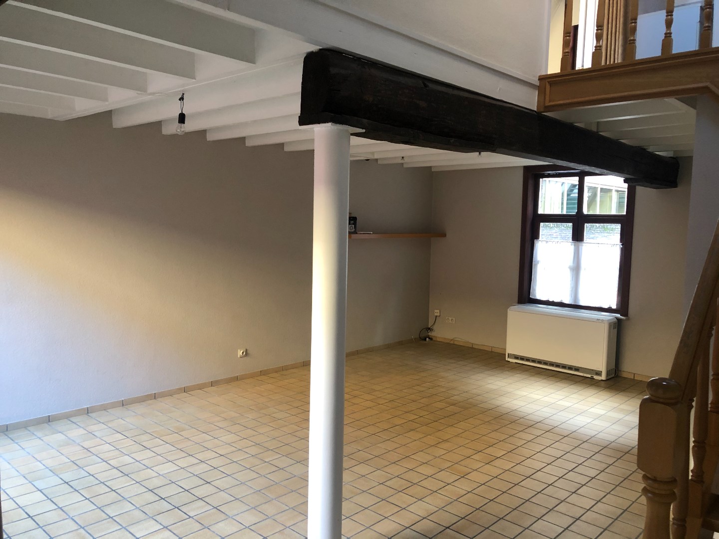 Gezellig rijwoning met stadskoer 