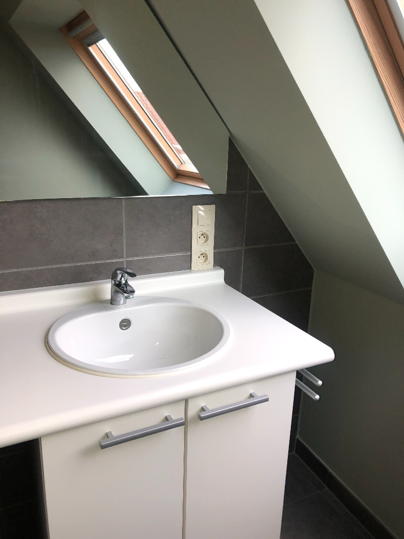 Ruim duplex appartement met 3 slpks en garage 