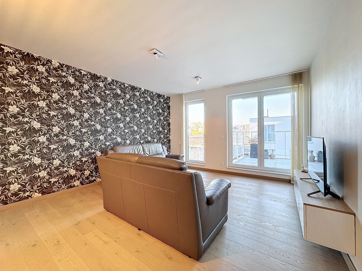 Nieuwbouw appartement met ruim terras en kelder te centrum Zottegem 