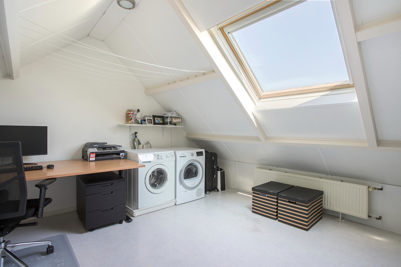 Prachtige afgewerkte hoekwoning op een rustige locatie aan de rand van Hapert. 