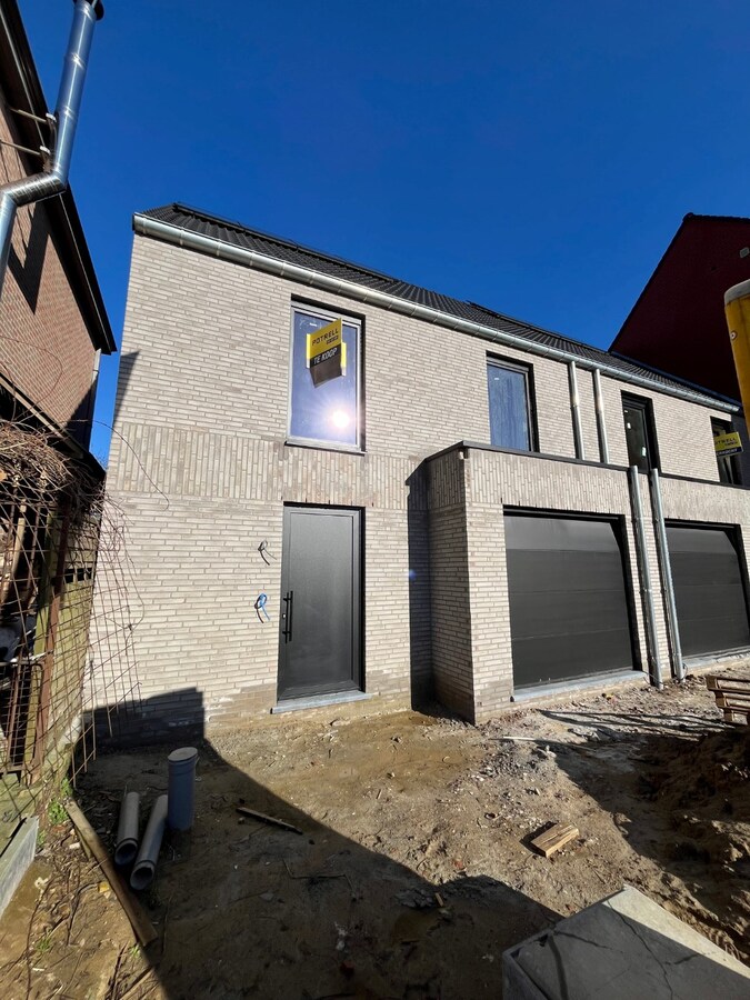 Eigentijdse BEN woning. 