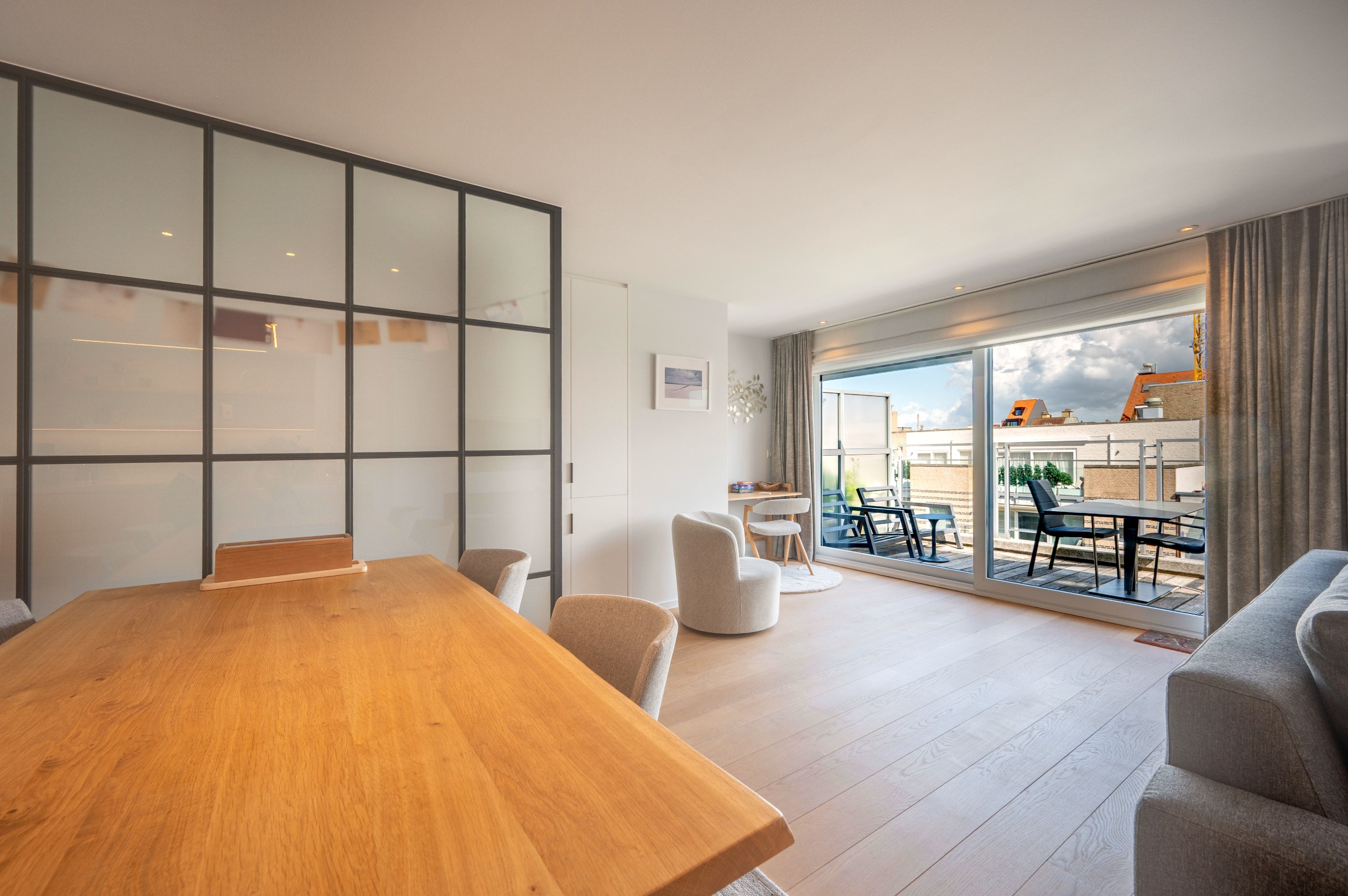 Duplex appartement te koop in Knokke met groot zonnig terras 