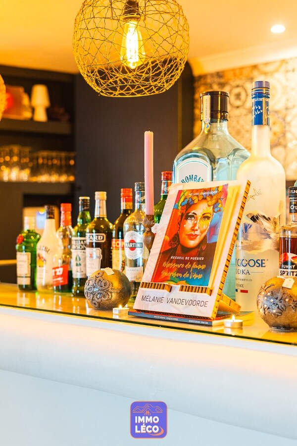 Tea-Room "Fraise &amp; Myrtille" en plein centre-ville, TOP OPPORTUNITE ! 