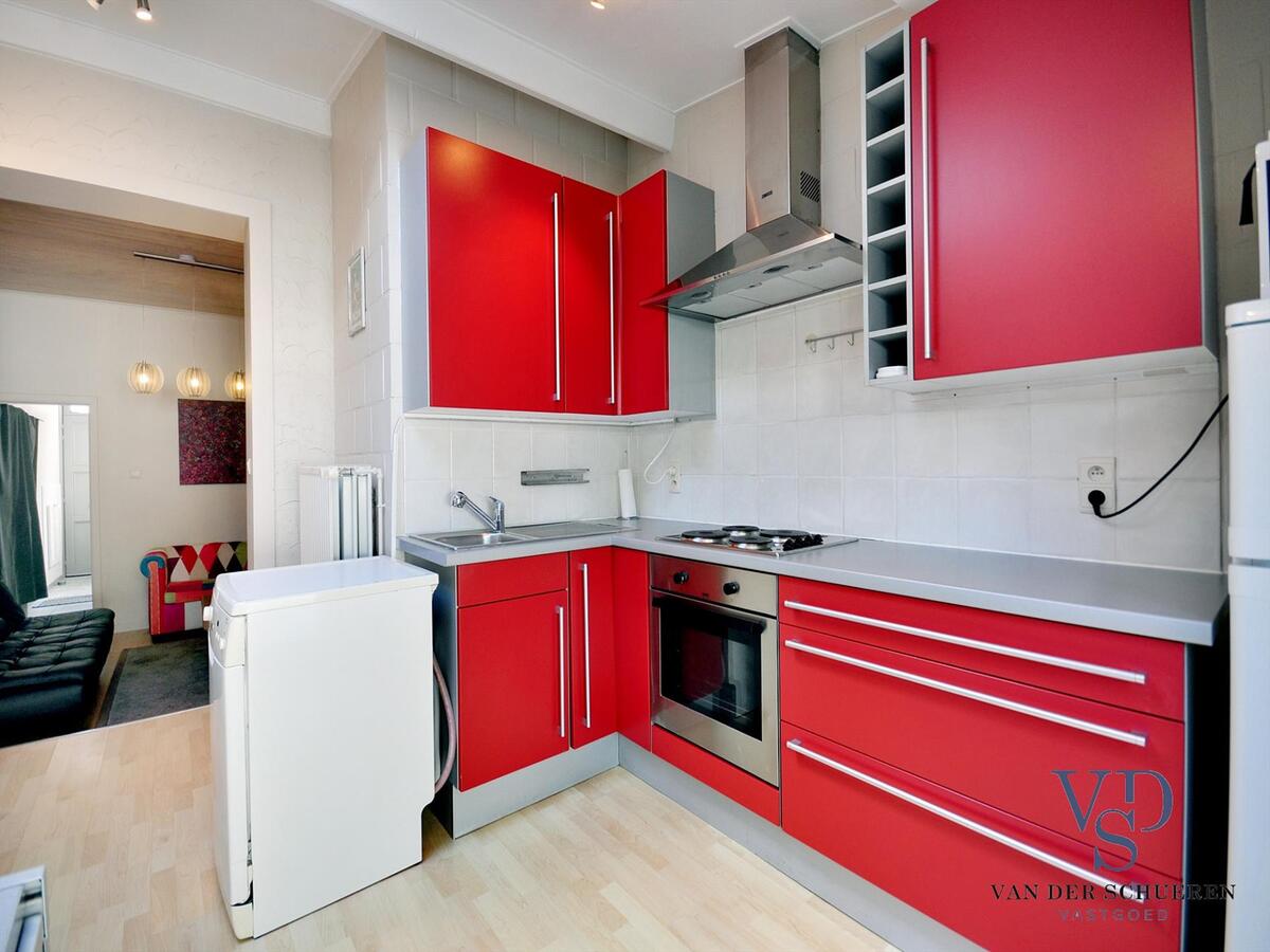 Hippe woning  op amper 350 m van het  UZ !   TOPPER !! 