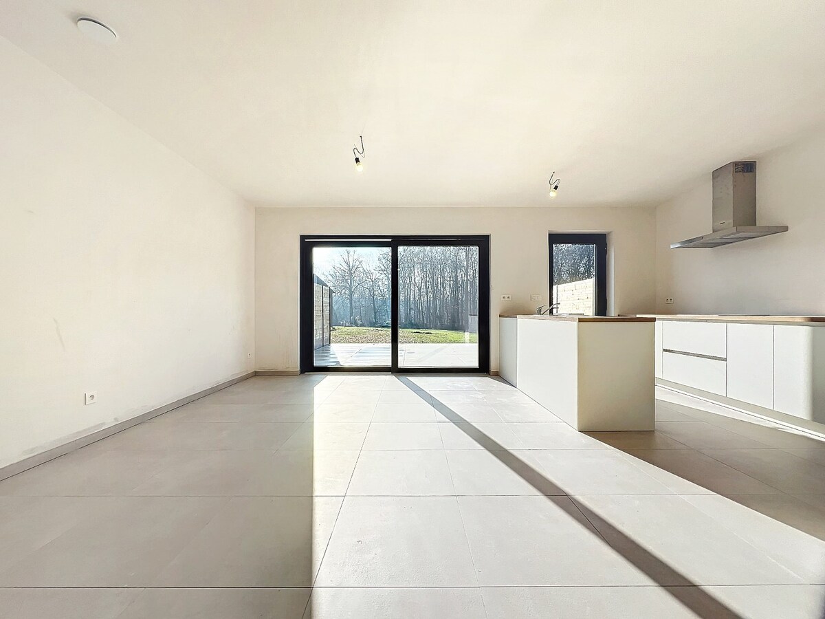 Tiptop afgewerkte nieuwbouw BEN-woning te Grotenberge, 6% BTW mogelijk 